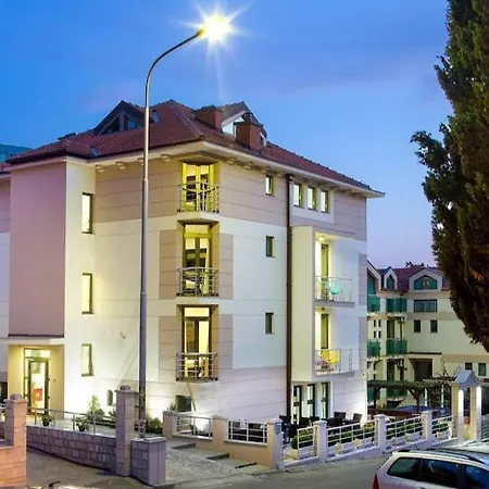 Ξενοδοχείο Swiss 4*
