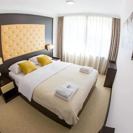 Swiss 4*